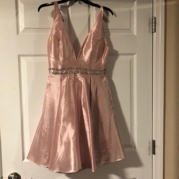 Dress - Picture 1 of 1